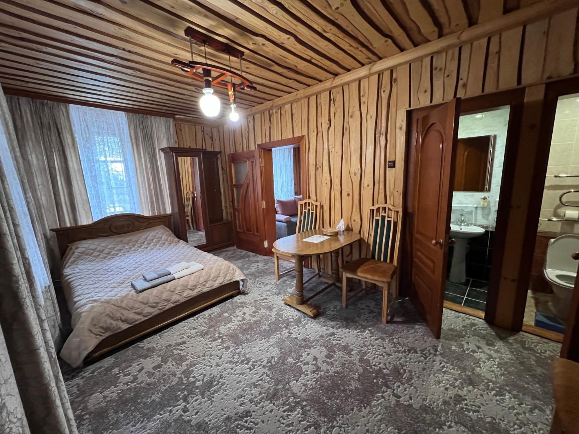 U Yaroslava Hotel Yaremtche Extérieur photo